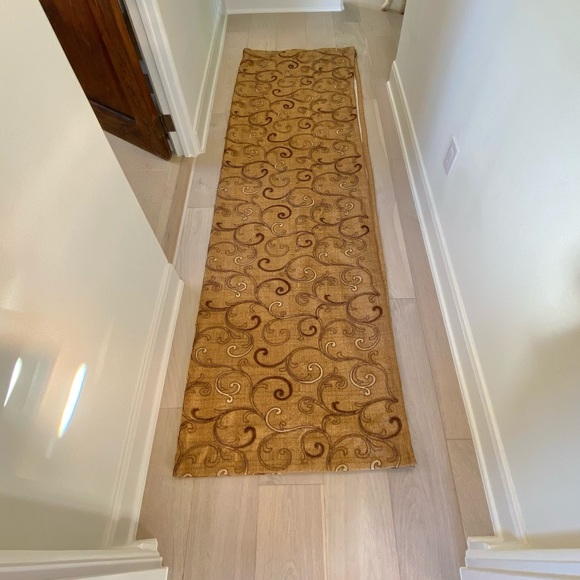 HORCHOW tone on tone curtain - Picture 2 of 12